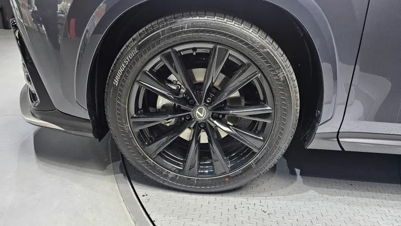 Lexus NX450h+