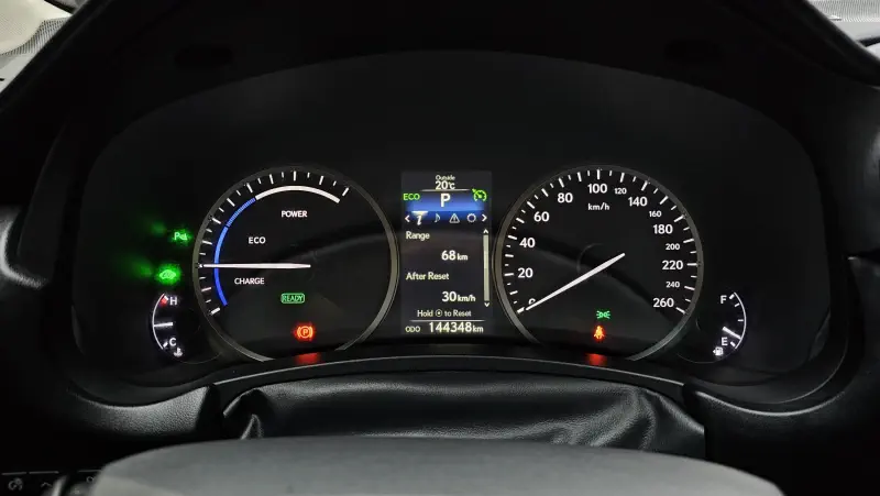 Lexus NX300h