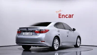 Lexus ES300h