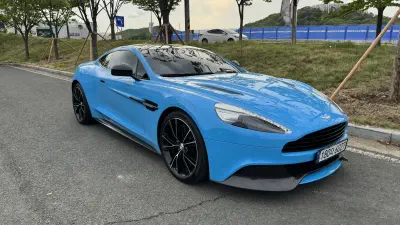 Aston Martin Vanquish