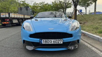 Aston Martin Vanquish