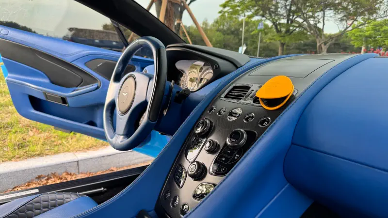 Aston Martin Vanquish