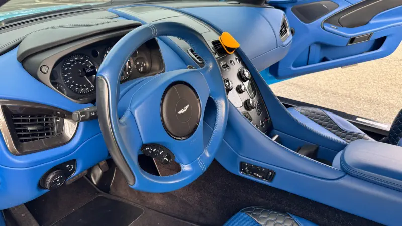 Aston Martin Vanquish