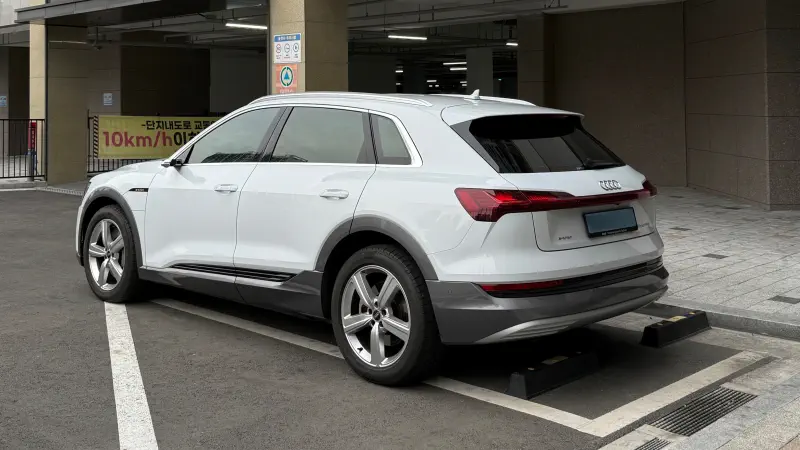 Audi e-tron