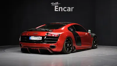 Audi R8