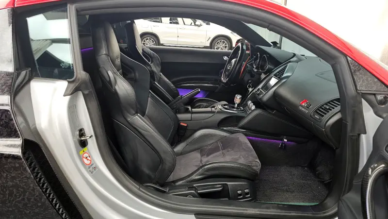 Audi R8