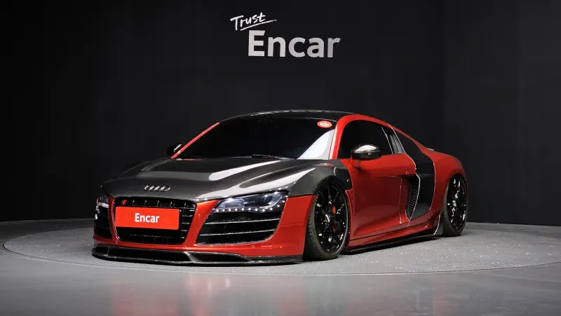 Audi R8