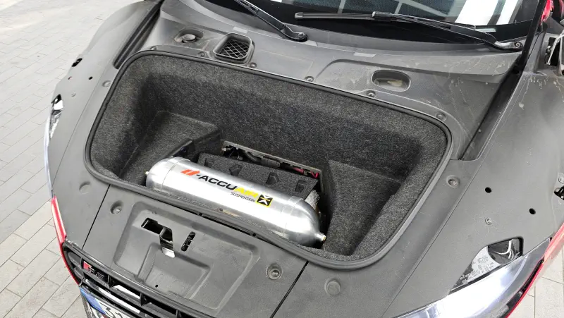 Audi R8