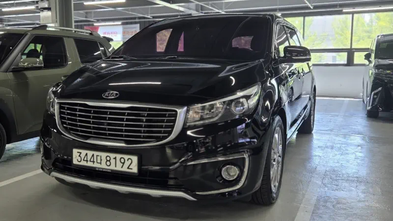 Kia Carnival