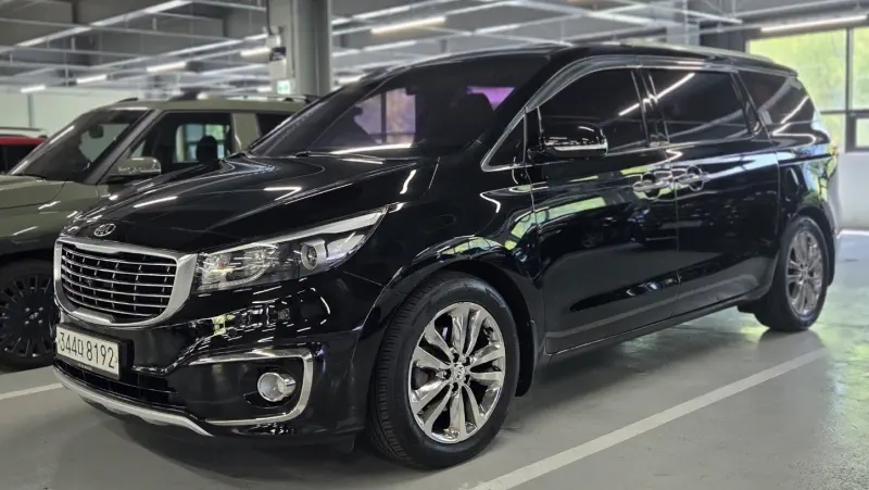 Kia Carnival
