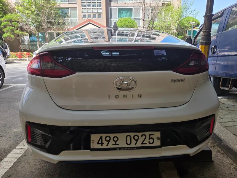 Hyundai Ioniq