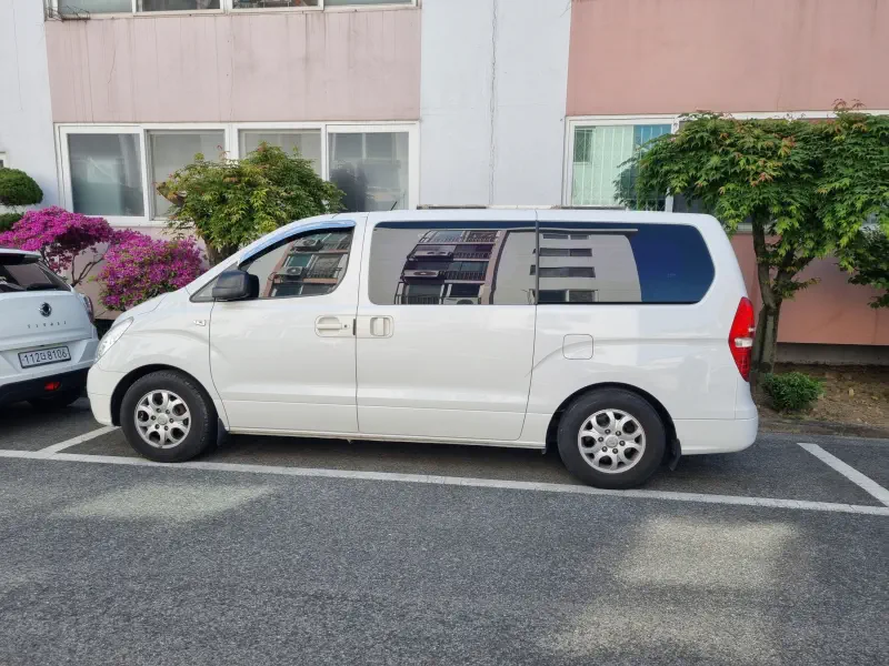 Hyundai Grand Starex