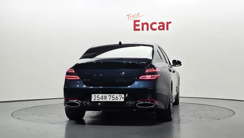 Genesis G70