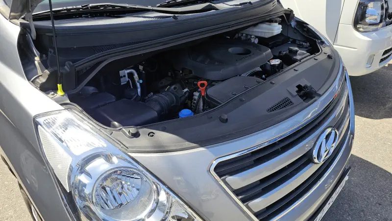 Hyundai Grand Starex