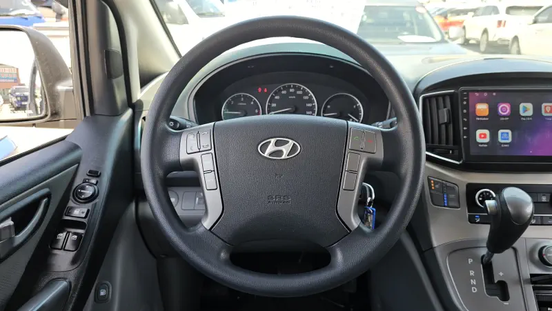 Hyundai Grand Starex