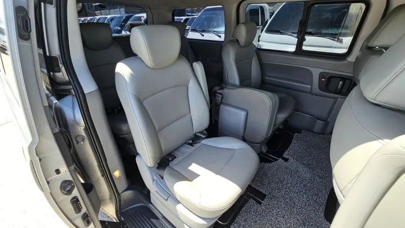 Hyundai Grand Starex