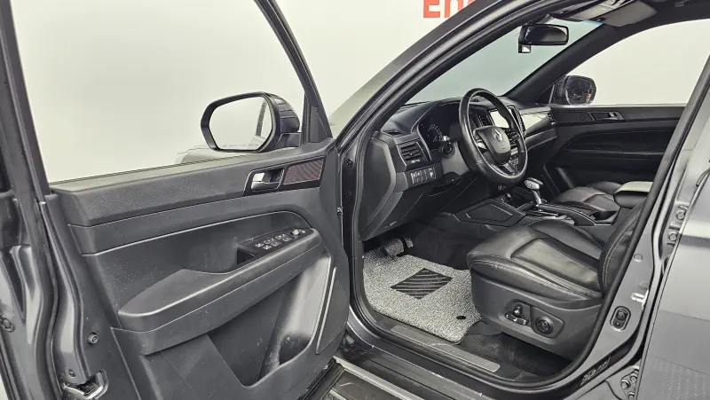 SsangYong Rexton Sports