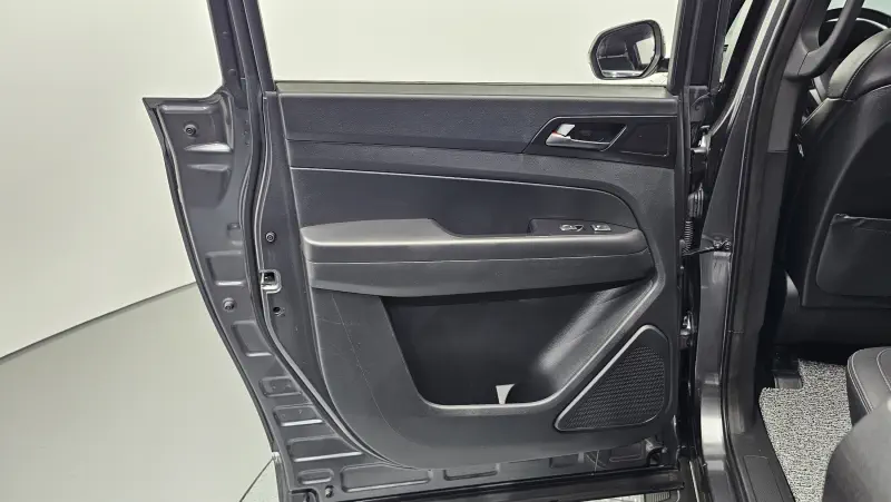 SsangYong Rexton Sports