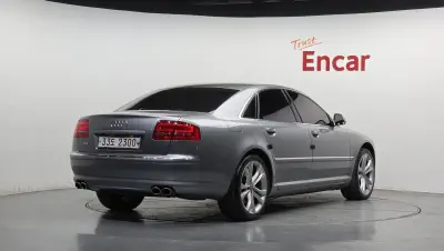 Audi S8