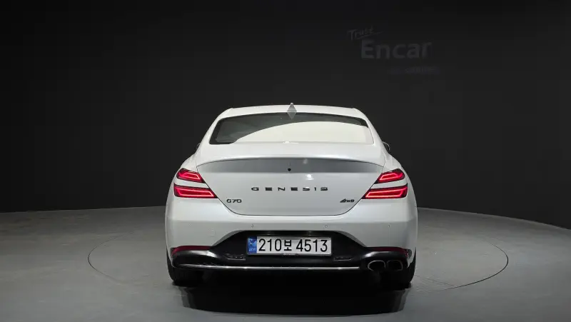 Genesis G70