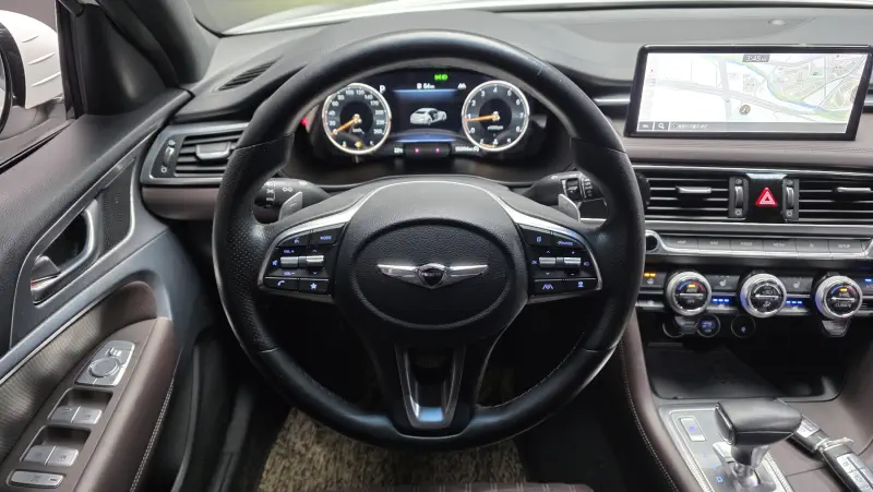 Genesis G70