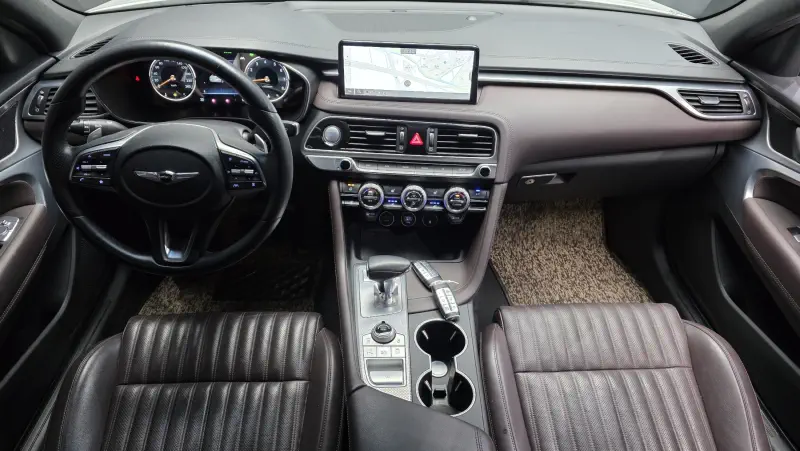 Genesis G70