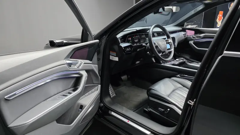 Audi e-tron