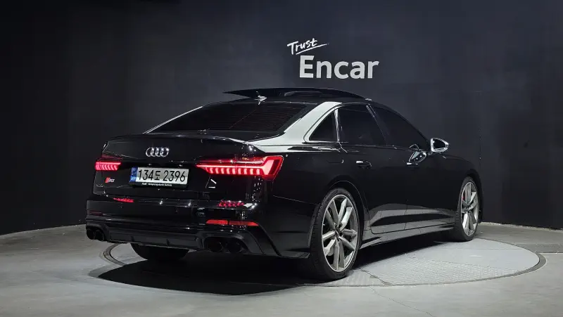 Audi S6