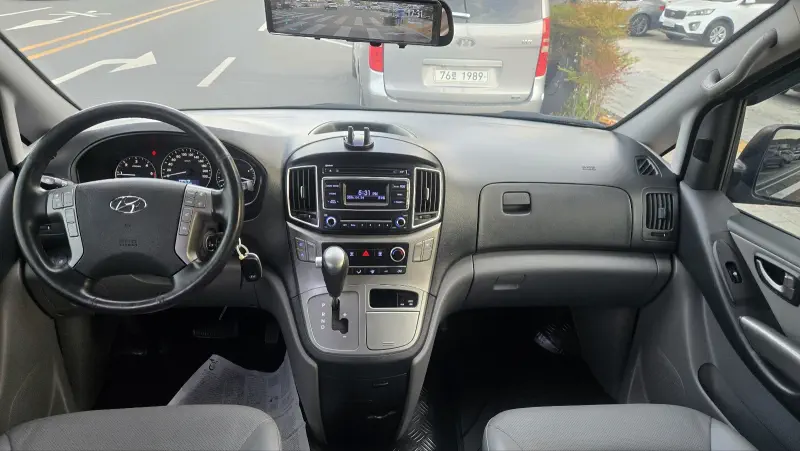 Hyundai Grand Starex