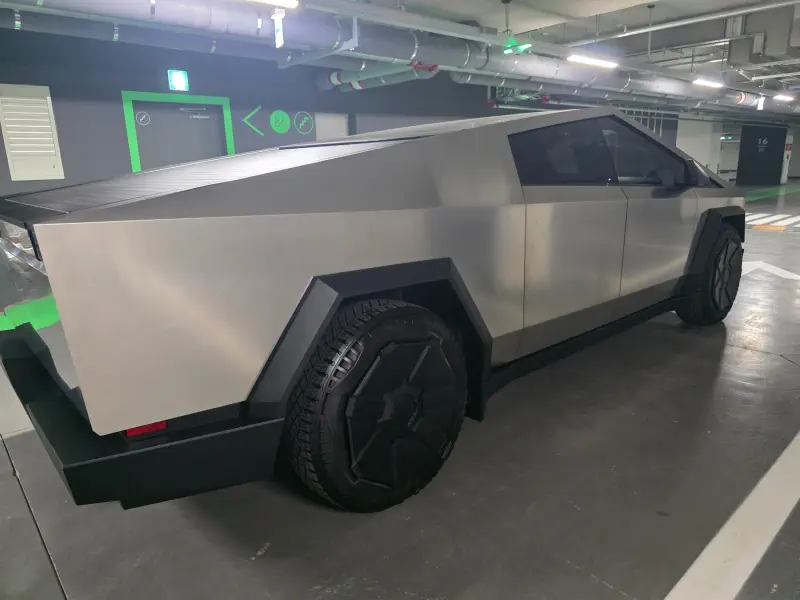 Tesla Cybertruck