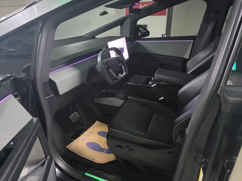 Tesla Cybertruck