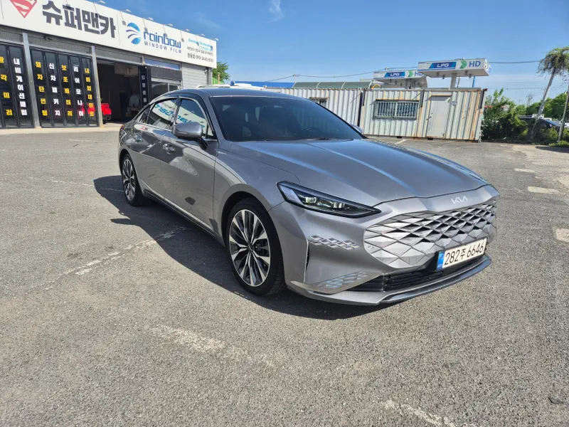 Kia K8