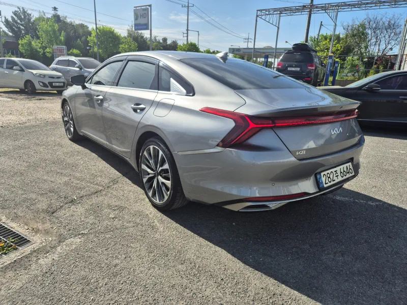 Kia K8