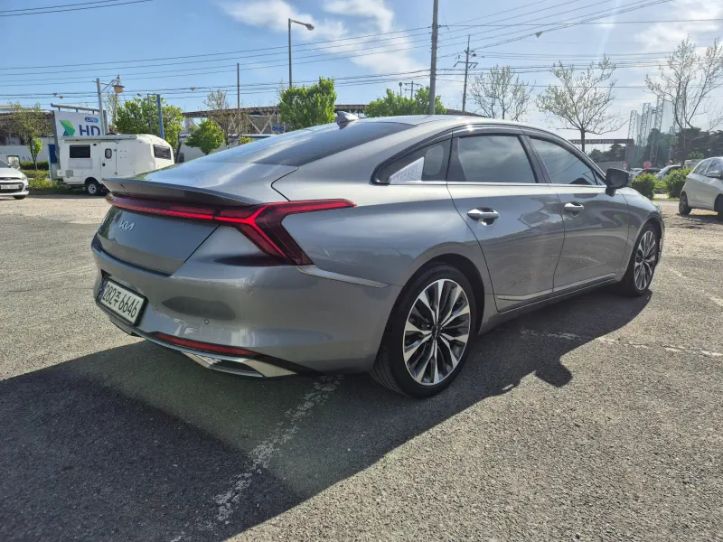 Kia K8
