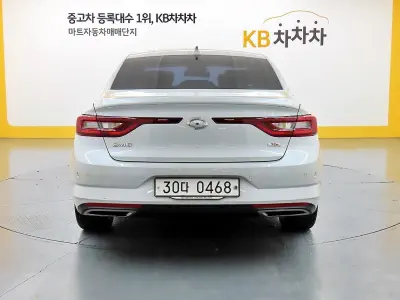 Renault SM6