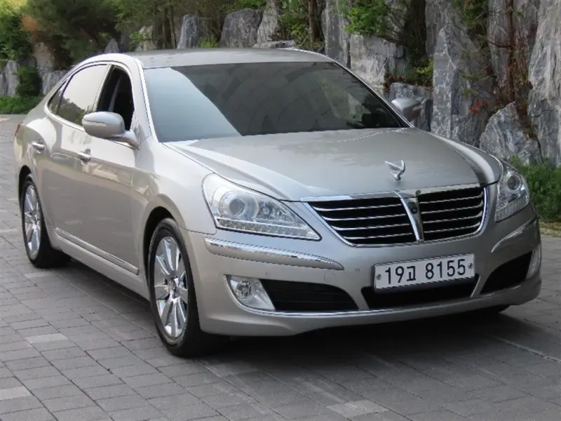 Hyundai Equus