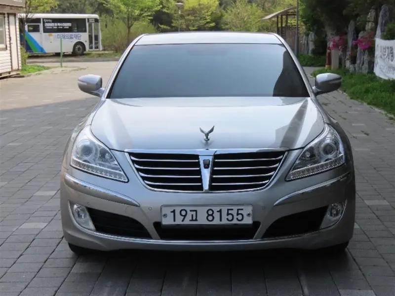 Hyundai Equus