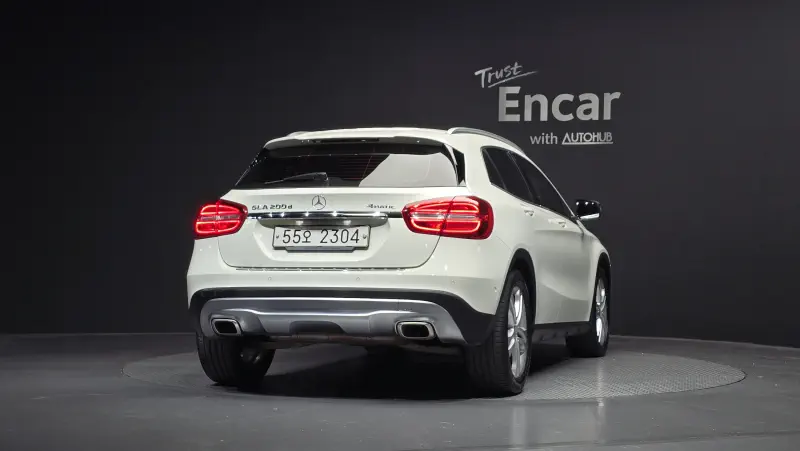 Mercedes-Benz GLA-Class