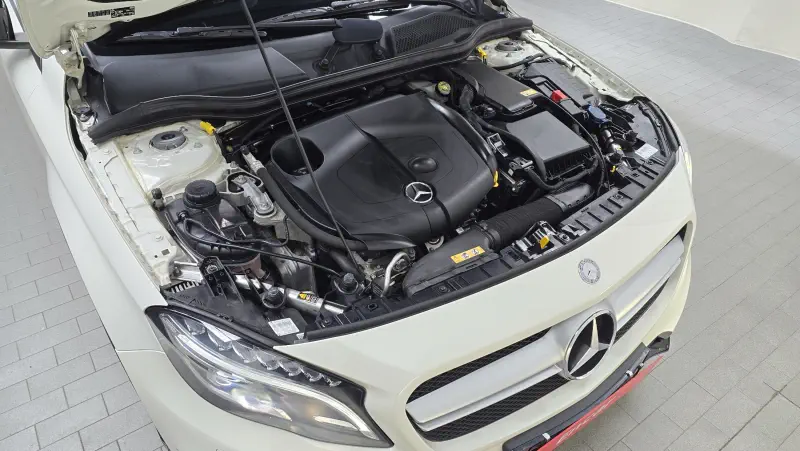 Mercedes-Benz GLA-Class