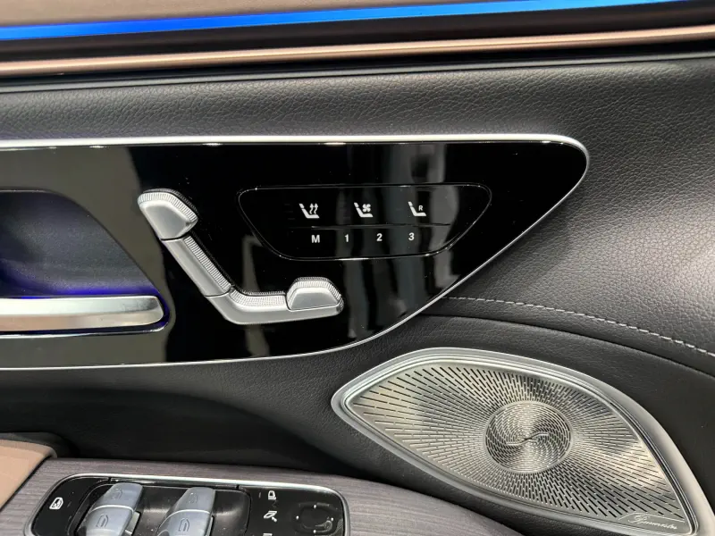 Mercedes-Benz EQS SUV