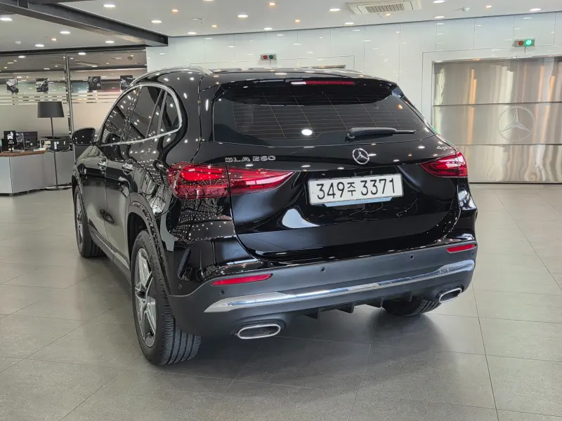 Mercedes-Benz GLA-Class