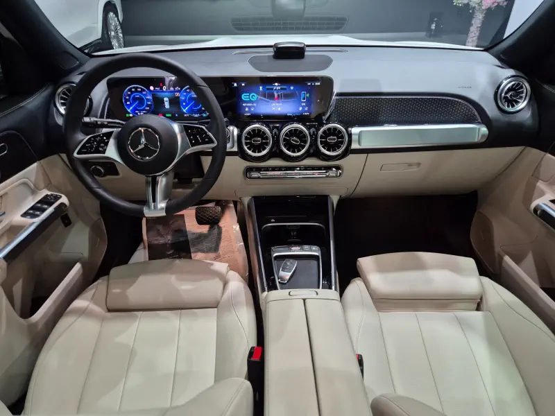 Mercedes-Benz EQB