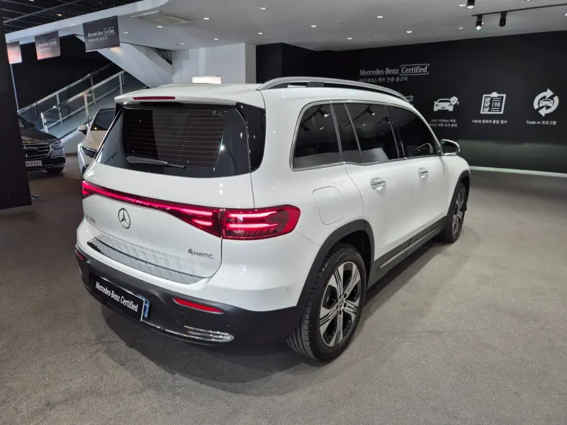 Mercedes-Benz EQB