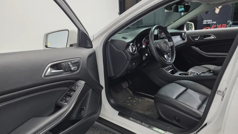 Mercedes-Benz GLA-Class