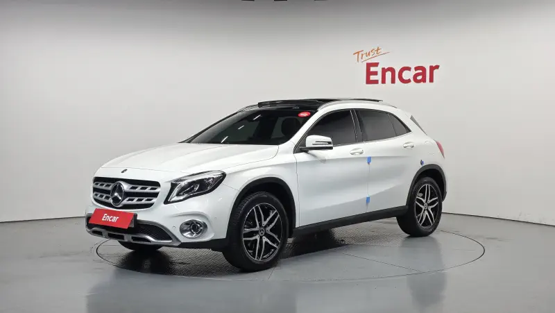 Mercedes-Benz GLA-Class