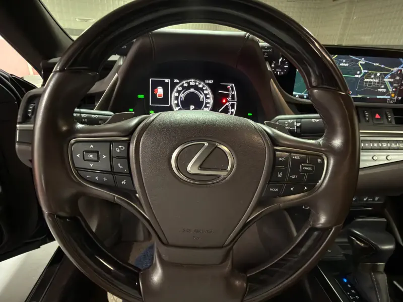 Lexus ES300h
