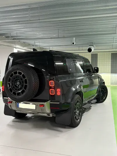 Land Rover DEFENDER