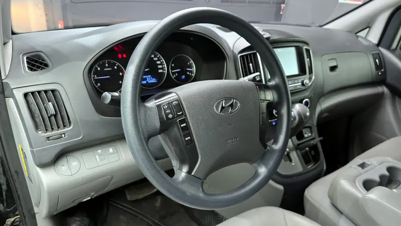 Hyundai Grand Starex