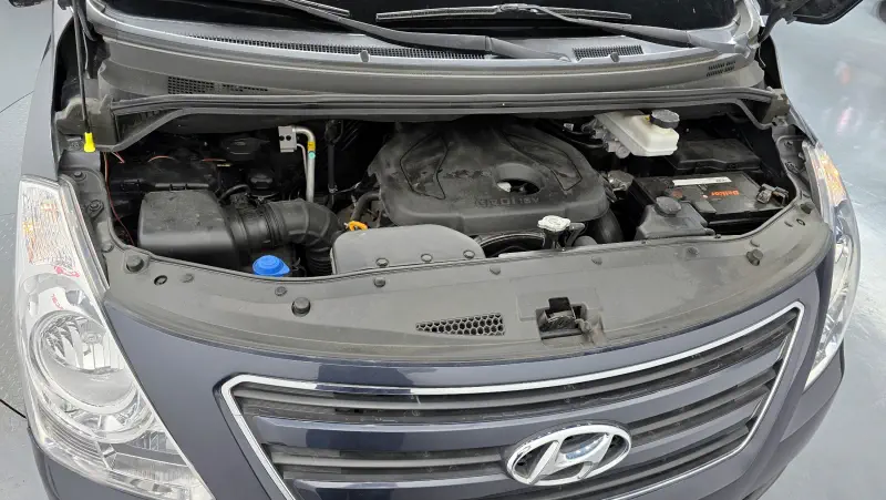 Hyundai Grand Starex