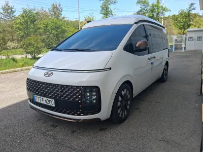 Hyundai Staria